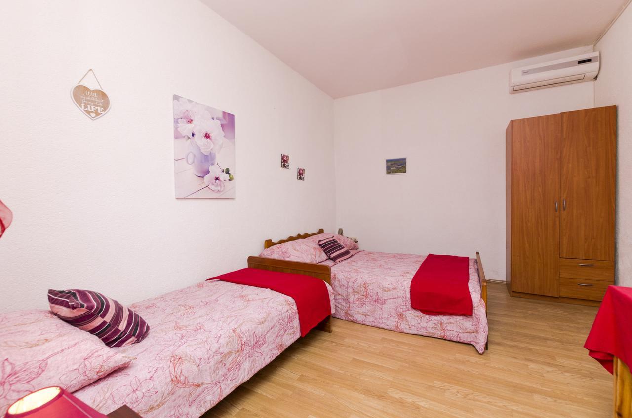 Apartment Ivana *